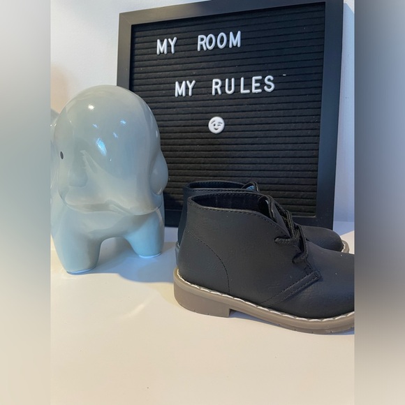 Children’s Place Toddler Boys Lace Up Boots - Black - Picture 2 of 5